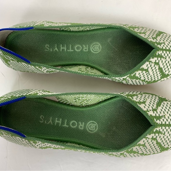 Rothy’s point flat shoes in meadow - Picture 6 of 11